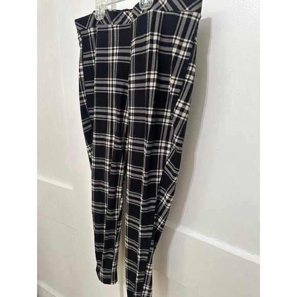 Torrid women’s size 1x-large plaid leggings - Picture 2 of 6